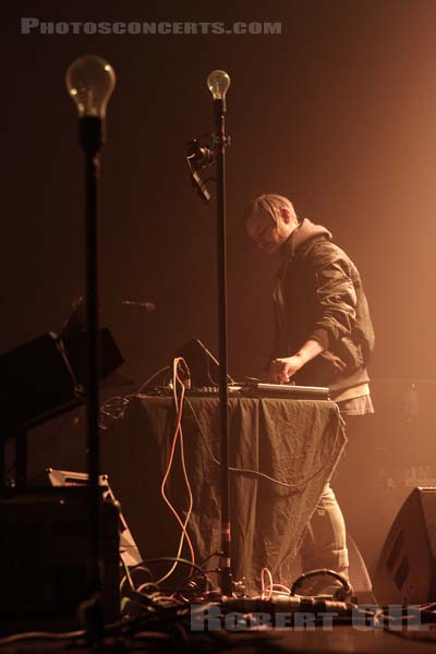 BLANCK MASS - 2013-02-27 - PARIS - Zenith - 